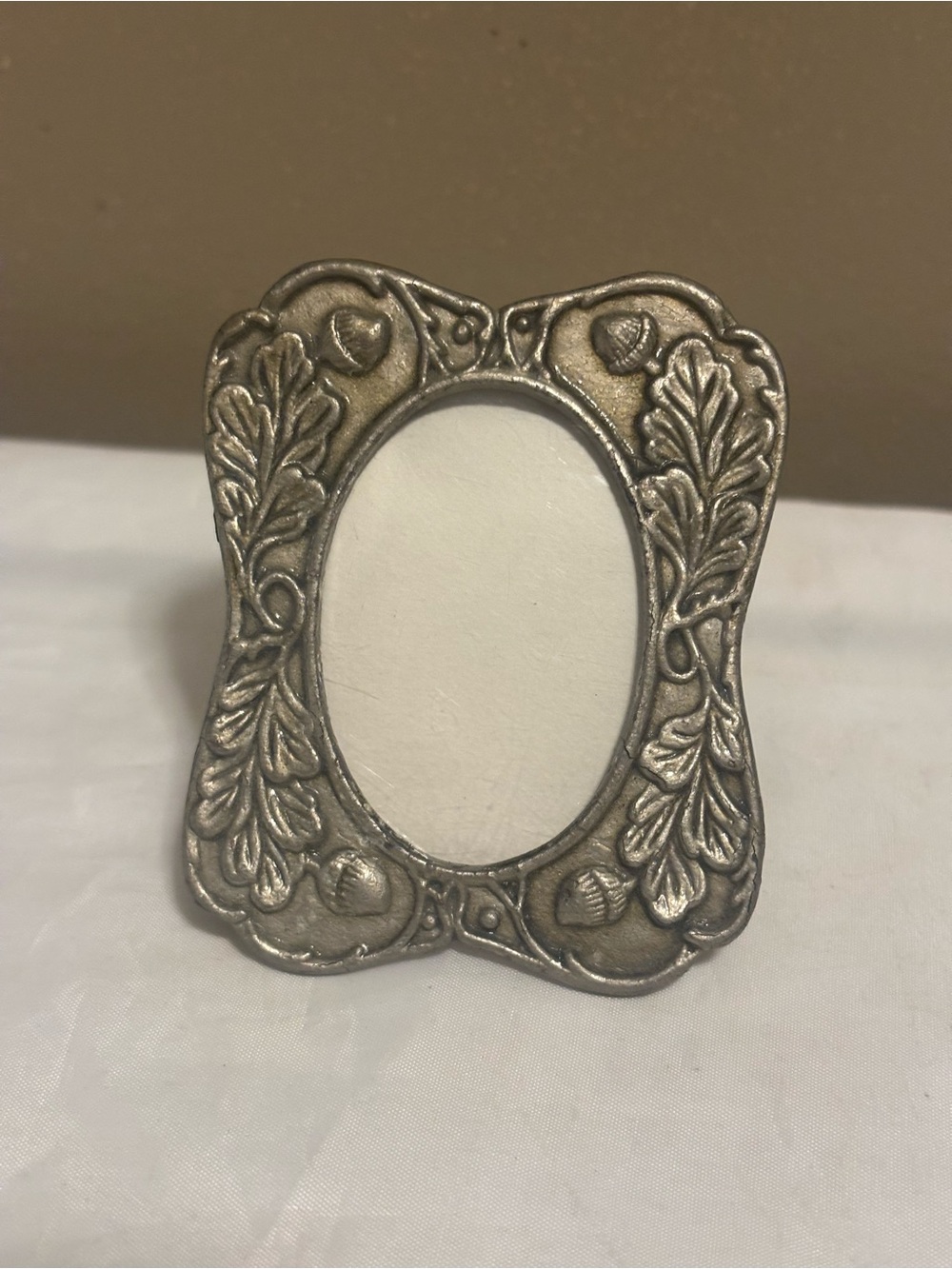 Decorative Acorn Silver Leaf Oval Mini Photo Frame - Home Accents